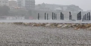 Jégeső pusztított a román tengerparton (VIDEÓ)