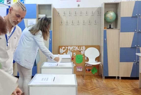 Oláh Emese az urnánál: „Ez nemcsak állampolgári jog, hanem kötelezettség is”