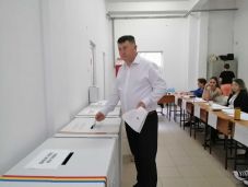 Borboly Csaba az urnánál: jogaink megtartására politikai erő nélkül nincs lehetőség