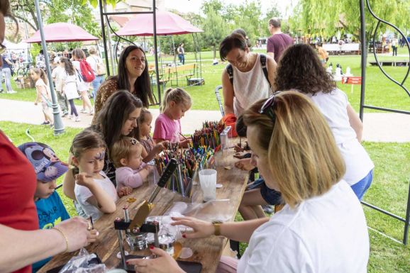 Gyerkőcfesztivál Kézdivásárhelyen: gazdag programmal készültek a kicsiknek