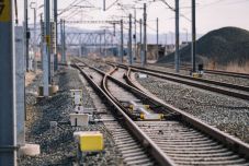 Áramütés után a vonat gázolta halálra a háromszéki férfit