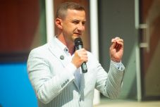 Alin Nica elbukta az újrázást a Temes megyei tanács élén, Alfred Simonis váltja ősszel