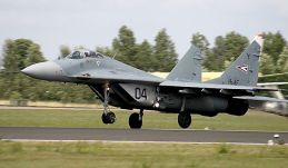 A szlovák védelmi miniszter feljelentést tesz az elődje által elajándékozott MiG-29-es vadászrepülők ügyében