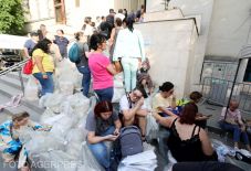 Winkler Gyula: Caragiale világát idézik a talicskával szállított szavazólapos zsákok