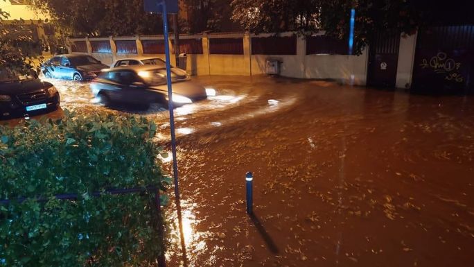 Pusztított a vihar: 400 esetben kellett beavatkozniuk a tűzoltóknak