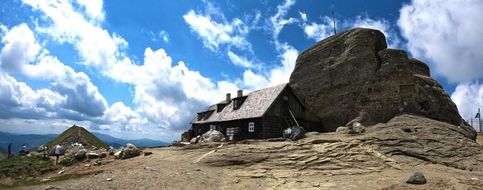 A Kárpátok egyik csúcsának a nevét viselő vodkával hódítana egy román cég a világpiacon