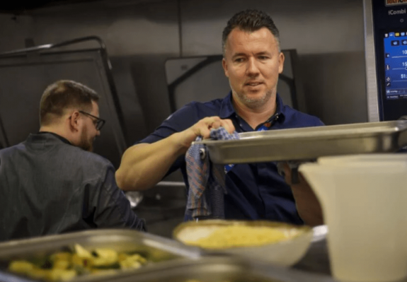 Megtörték a rutint a szlovákok, a válogatott szakácsát küldték a sajtótájékoztatóra