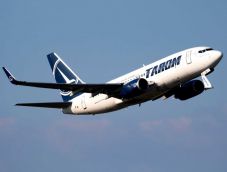Elkésett hazafelé a Tarom több száz eurós Eb-járata