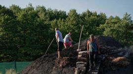 Erdély legjei: A farkaslaki szénégetők