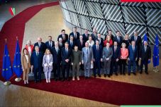 Az uniós posztokat is elbukta Iohannis, ismét bizalmat kapott Ursula von der Leyen  