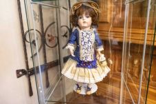 Akár fél évig is tarthat egy porcelánbaba elkészítése – Interjú Lucia Meirosu Skjevik babakészítővel