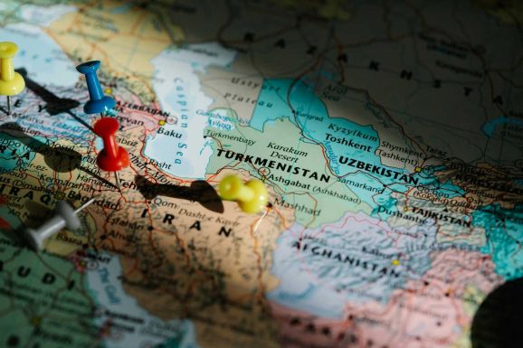 Irán visszautasítja a BBC jelentését a meggyilkolt tinédzser lányról