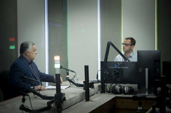 Orbán Viktor: Európa a tűzzel játszik