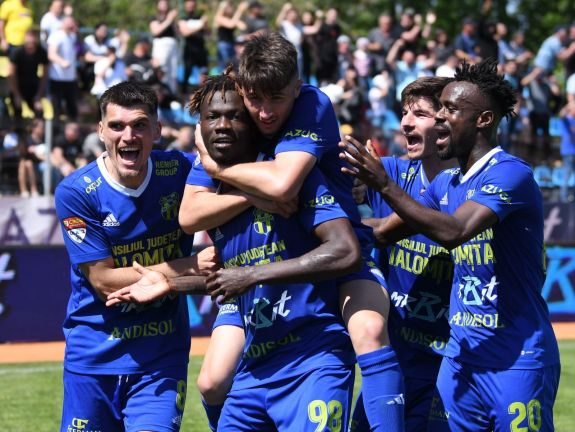 Bajnokot avattak a Liga 2-ben, de még van esély a feljutásra