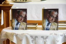 Németh Géza református lelkész életéről szóló monográfiát mutattak be Kolozsváron