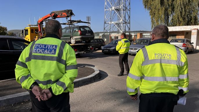 A kormány elé vonulnak a helyi rendőrök – panaszkodnak, mert nem fizetik a hétvégi munkájukat