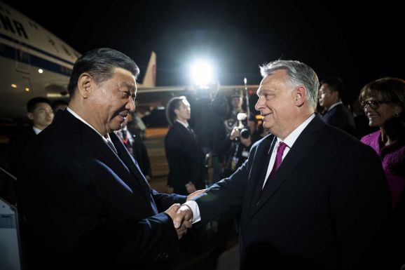 Párizs és Belgrád után Budapesten tárgyal a kínai elnök