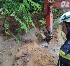  Életét veszítette egy erdei út felújításán dolgozó munkás