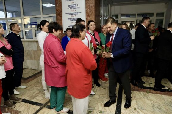 Rafila: a betegek ápolása és gyógyulása nagymértékben az orvosi asszisztenseken múlik