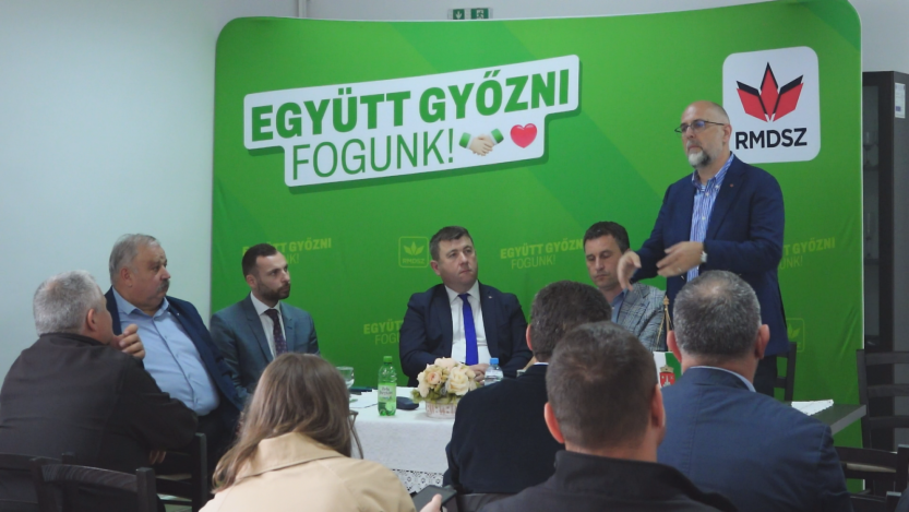 Kampányindító Csíkkarcfalván: Akkor tudunk az érdekeinkért harcolni, ha felmutatjuk a magyar közösség erejét