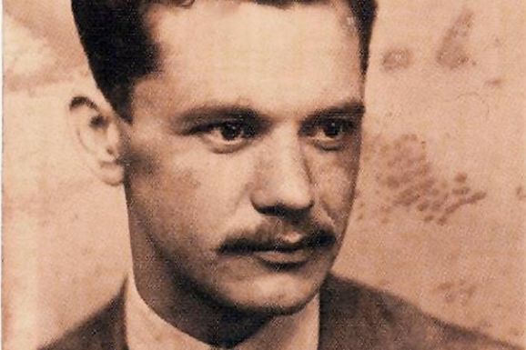 Közel kétmillió forintért kelt el József Attila betiltott verseskötetének dedikált példánya