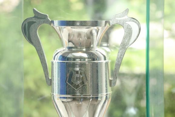 Vándorserlegért futballoznak a nők a Román Kupában
