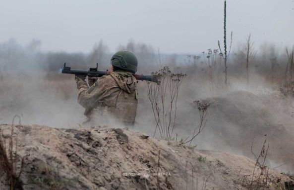 Titokban érkezett Kijevbe az amerikai külügyminiszter, Zelenszkijt igyekszik nyugtatni