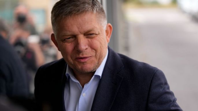 Merénylet Szlovákiában: kritikus Robert Fico miniszterelnök állapota, miután egy kormányellenes író meglőtte