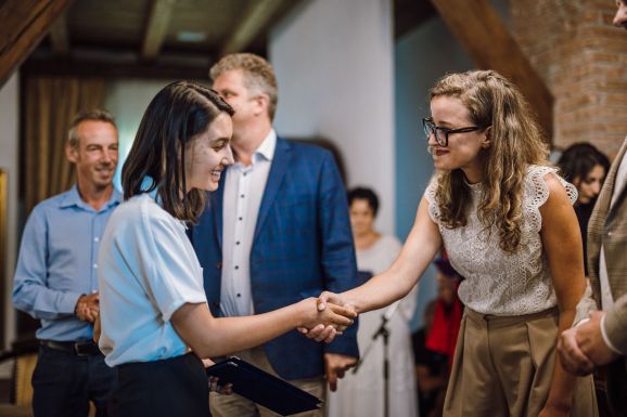 Idén is díjazzák a kiváló eredményeket elérő marosvásárhelyi tanulókat