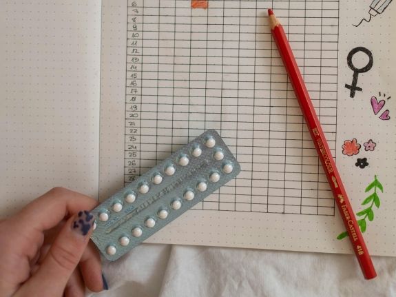 A fogamzásgátlók ártámogatását mérlegeli a kormány – közben drámaian visszaesett a születések száma