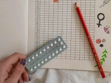 A fogamzásgátlók ártámogatását mérlegeli a kormány – közben drámaian visszaesett a születések száma