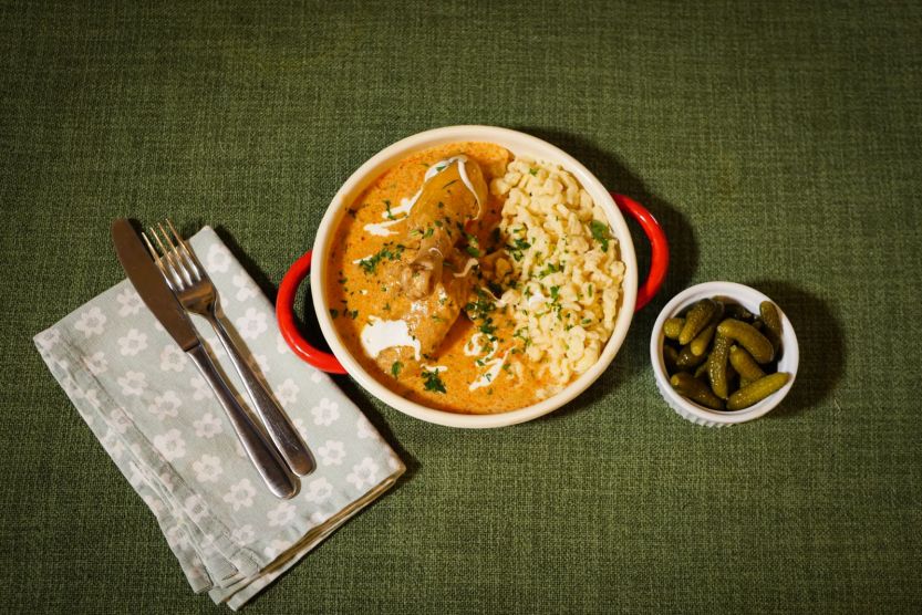 Erdély ízei: csirkepaprikás nokedlivel