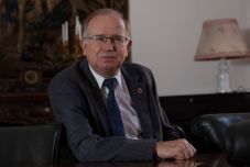 Benkő Elek a székelyek eredetéről: „Nem a hirtelen ötletekkel jutunk előbbre”