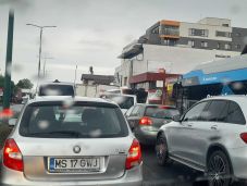 Csúcsidőben állt le a forgalom a marosvásárhelyi Dózsa György utcában