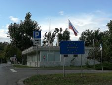 Meghosszabbította a határellenőrzést Szlovénia