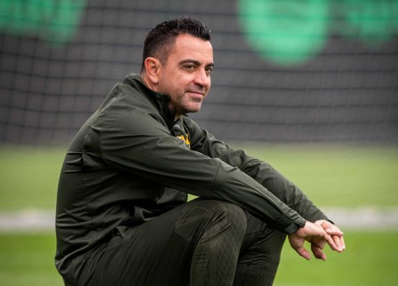 Xavi az idény végén távozik a Barcától, az AC Milan is edzőt vált