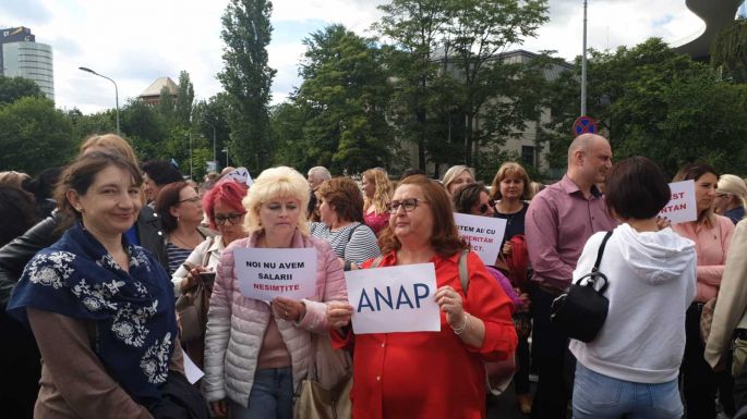 Miniszterelnök: Nincs lehetőség nagyobb béremelésre!