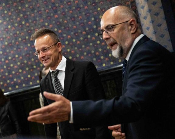 Szijjártó Iohannis esélyeiről: Ha a NATO keleti szárnyát kell erősíteni, akkor miért ne jöhetne keletről a főtitkár is