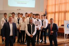 Hargita megye: díjazzák a sikeres fiatalokat