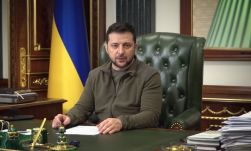 Ukrán házelnök: a hadiállapot végéig Zelenszkij marad az államfő