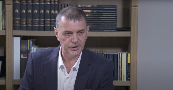 Az irányváltásról és a magyar közösség feléledéséről beszélgettünk Márk Endrével, Szászrégen polgármesterével