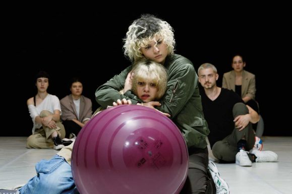 Végzős hallgatóknak biztosít bemutatkozási lehetőséget a BBTE Színház és Film Karának fesztiválja