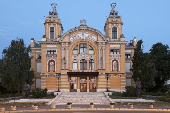 Felújítják a kolozsvári román színházat, a magyar teátrum még várhat