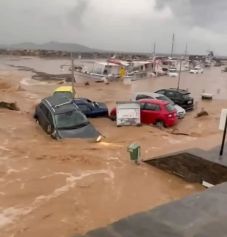 Utazási figyelmeztetés: viharos idő van Görögország egy részén