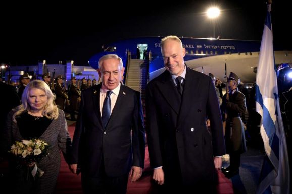 Szimbolikus látogatás: megérkezett Budapestre Benjámin Netanjahu