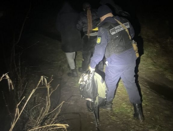 Nagy az illegális forgalom a moldovai-román határon – határsértőket és embercsempészeket fogtak (VIDEÓ)