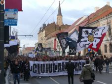 „Még soha nem éltem át hasonlót, védekezni sem volt időm” – megszólalt a kolozsvári támadás súlyos sérültje (EXKLUZÍV)