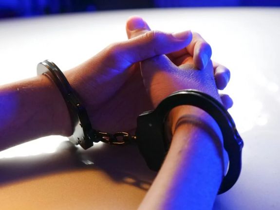 Őrizetbe vették a kisfiút ütlegelő tinédzsert