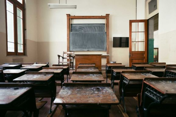 Őszre minden iskolának épületen belüli mellékhelyisége lesz