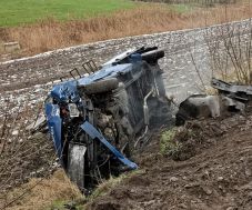 Tartálykocsi és személyautó ütközött Székelyudvarhely közelében